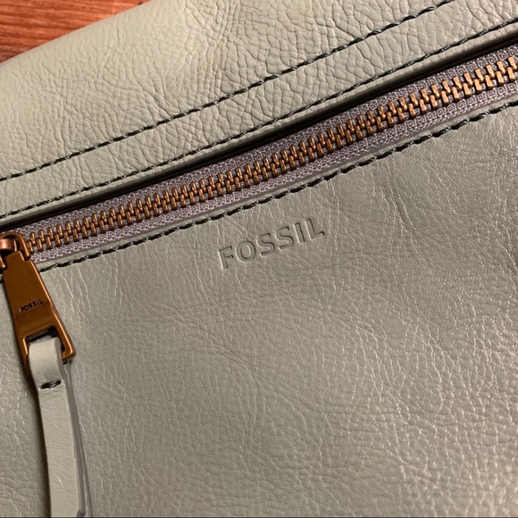BRAND NEW FOSSIL CROSSBODY PURSE - Picture 3 of 6